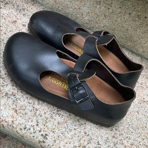 Closed Toe Birkenstock Sandals